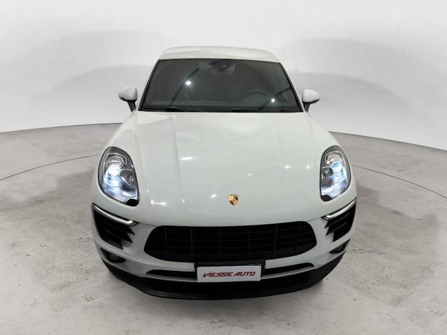 Porsche Macan - foto 2 di 4