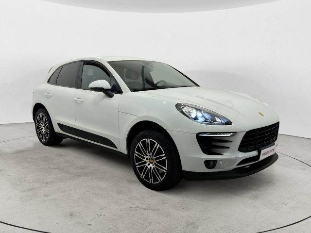 Porsche Macan - foto 3 di 4