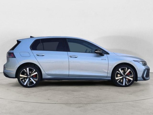 Volkswagen Golf GTE - foto 4 di 5