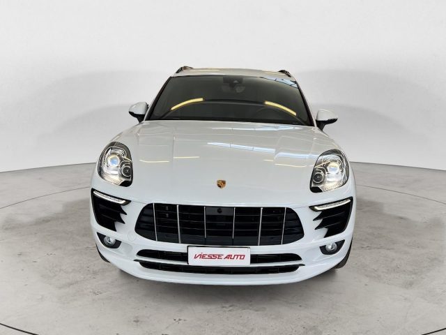 Porsche Macan Pure White - foto 2 di 4