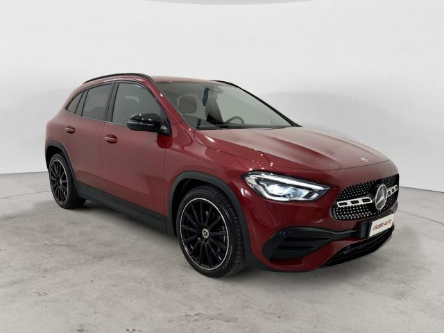 Mercedes-Benz GLA 200 d Automatic 4Matic Premium - foto 3 di 4