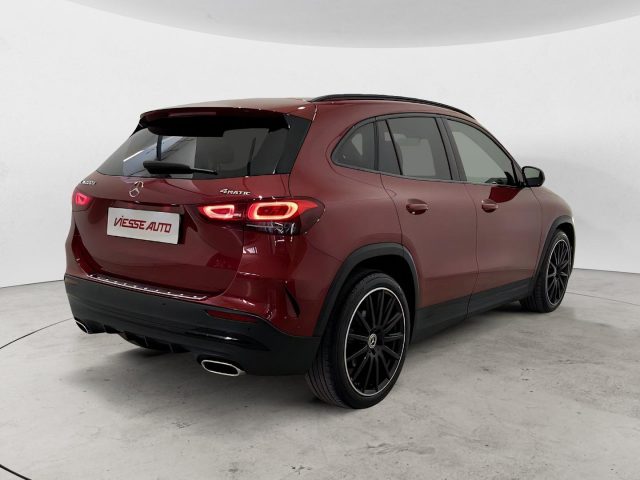 Mercedes-Benz GLA 200 d Automatic 4Matic Premium - foto 4 di 4