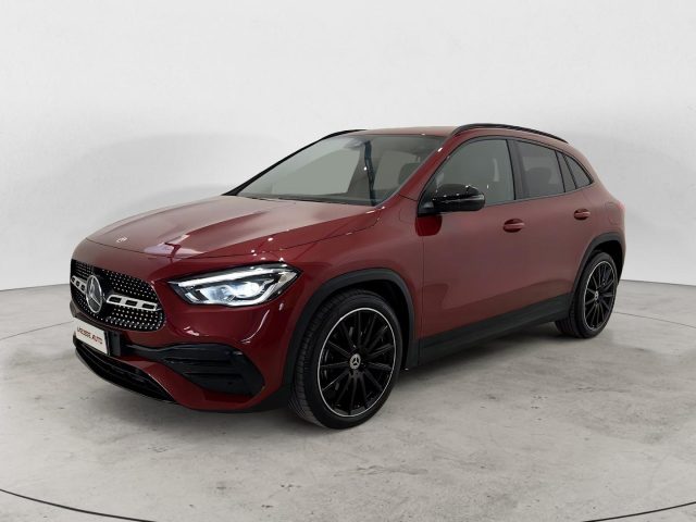 Mercedes-Benz GLA 200 d Automatic 4Matic Premium usato a MILANO