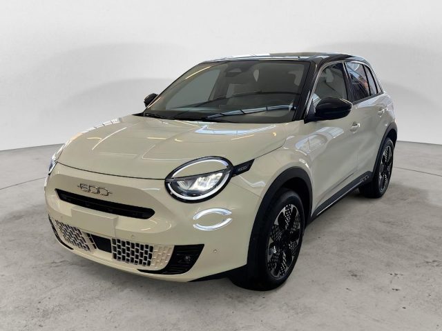Fiat 600 HYBRID LA PRIMA KM ZER0 usato a MILANO