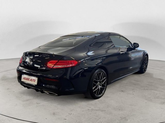 Mercedes-Benz C 300 D 4Matic - foto 4 di 4