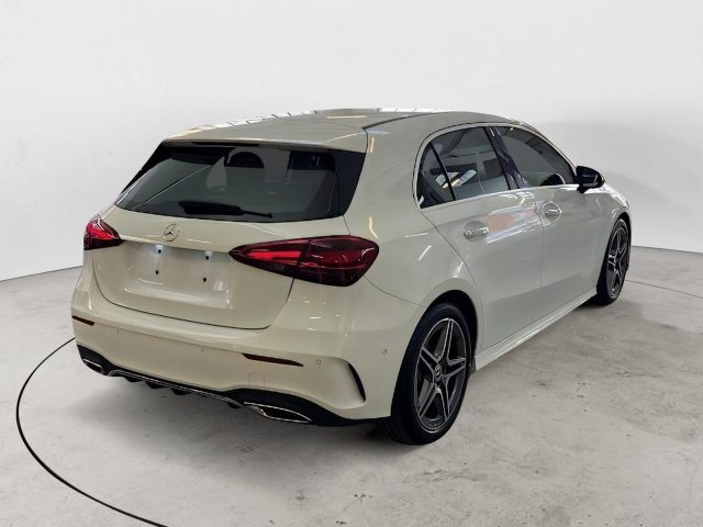 Mercedes-Benz A 200 AMG mild hybrid IVA ESPOSTA - foto 4 di 4