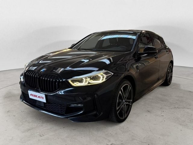 BMW 120 d 2.0 190cv X-Drive Msport, del 2021, 37.500 km, in vendita a Milano (MI)