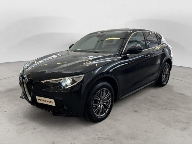 Alfa Romeo Stelvio 2.2 q4, del 2017, 135.500 km, in vendita a Milano (MI)