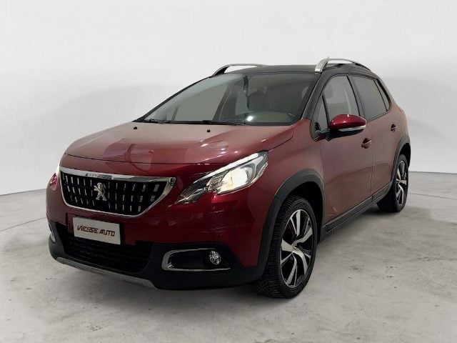 Peugeot 2008 1.2 pure tech, del 2016, 92.100 km, in vendita a Milano (MI)