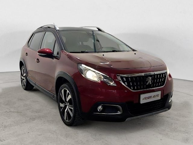 Peugeot 2008 1.2 pure tech - foto 3 di 4