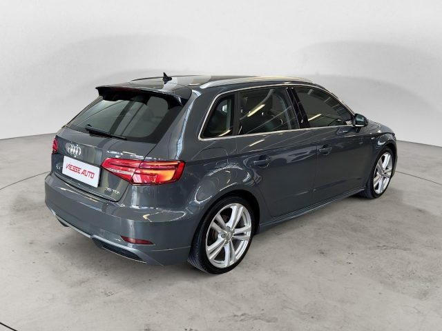 Audi A3 sportback 35 tdi sline - foto 4 di 4