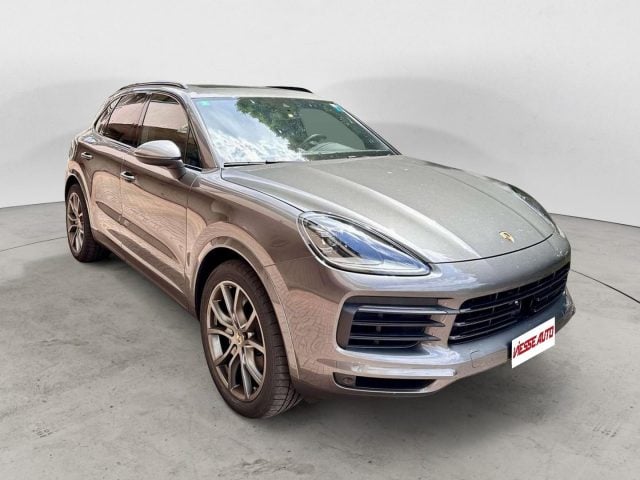Porsche Cayenne - foto 2 di 4