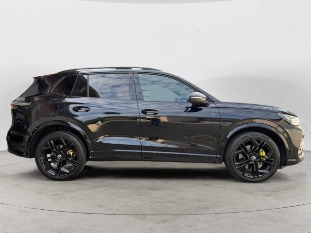 Volkswagen Tiguan 2.0 150 cv DSG | R-line - foto 4 di 4