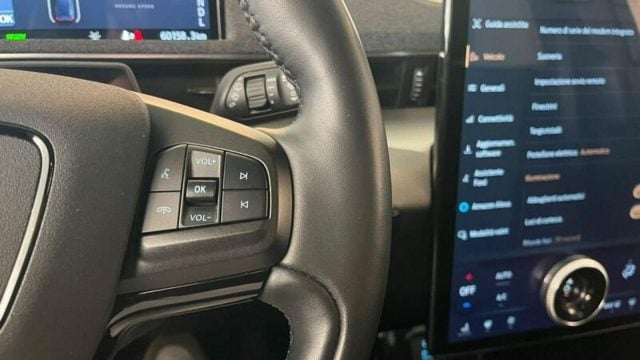 Ford Mustang much-e STANDARD RANGE - foto 2 di 4