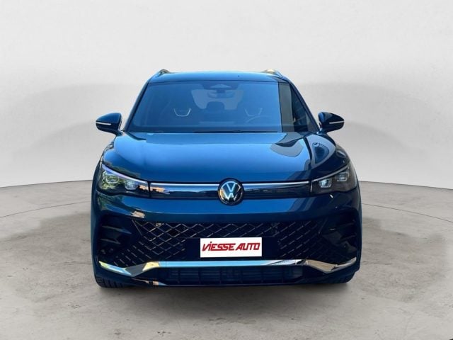 Volkswagen Tiguan Tiguan III 2024 2.0 tdi R-Line 150cv dsg - foto 2 di 4