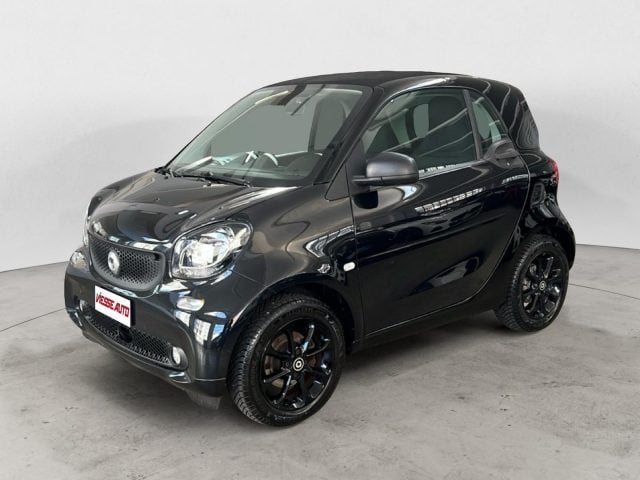 smart forTwo youngster 1.0 71cv, del 2018, 79.500 km, in vendita a Milano (MI)