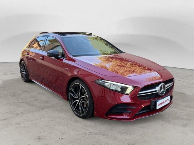 Mercedes-Benz A 35 AMG 4Matic | TETTO APRIBILE, ROSSO PANTONE - foto 3 di 4
