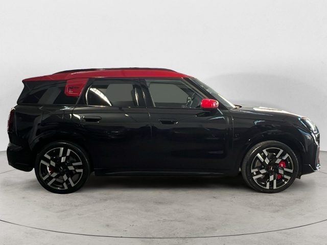 MINI Countryman John Cooper Works ALL4 - foto 4 di 4