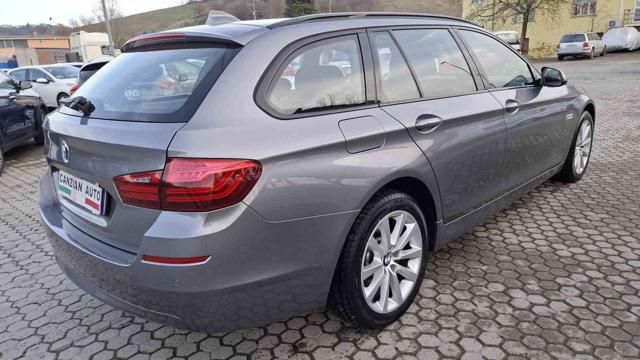 BMW 530 d xDrive Touring Luxury - foto 3 di 4