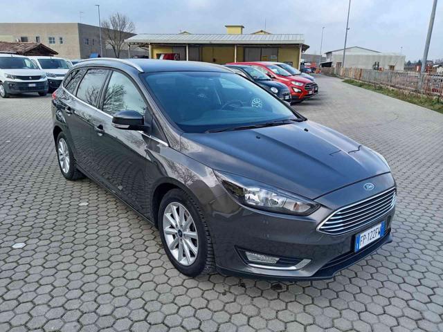 Ford Focus 1.5 TDC SW UNICO PROPRIETARIO TITANIUM usato a CIGOGNOLA