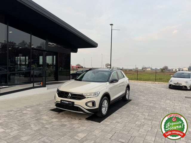 Volkswagen T-Roc 1.0 TSI RESTYLING ANCHE PER NEOPATENTATI usato a RUSSI