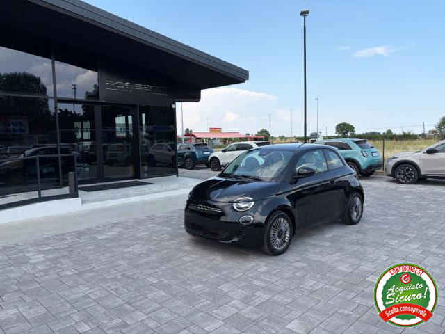Fiat 500 Hybrid ICON anche neopatentati - foto 2 di 4