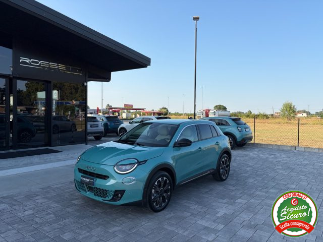 Fiat 600 Hybrid DCT MHEV La Prima ANCHE NEOPATENTATI - foto 1 di 4