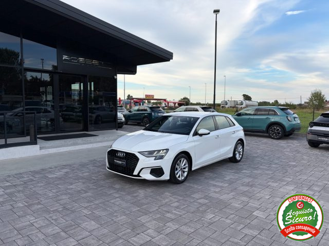 Audi A3 SPB 30 TFSI ANCHE NEOPATENTATI - foto 2 di 11