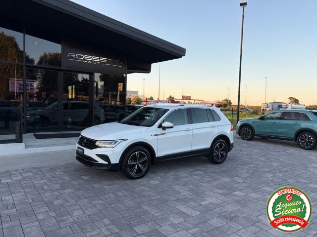 Volkswagen Tiguan 2.0 TDI 150 CV DSG - foto 3 di 4