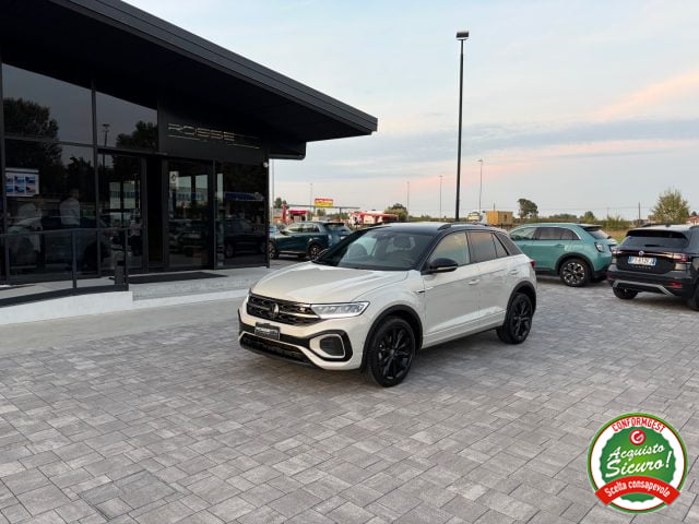 Volkswagen T-Roc 1.0 TSI R-Line ANCHE NEOPATENTATI, del 2023, 58.821 km, in vendita a Russi (RA)