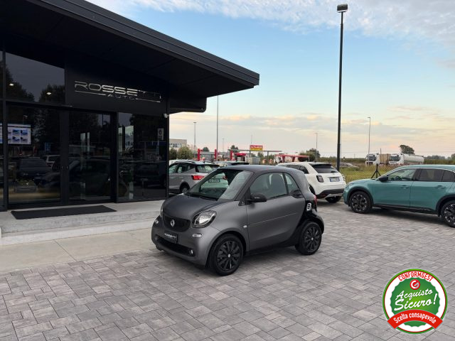 smart forTwo III 1.0 anche per NEOPATENTATI, del 2015, 121.932 km, in vendita a Russi (RA)