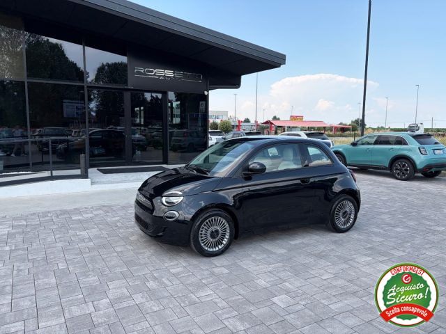 Fiat 500 Hybrid ICON anche neopatentati - foto 3 di 4