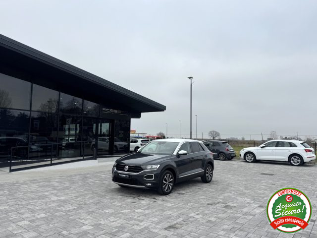 Volkswagen T-Roc 1.5 TSI DSG Style BlueMotion Technology usato a RUSSI