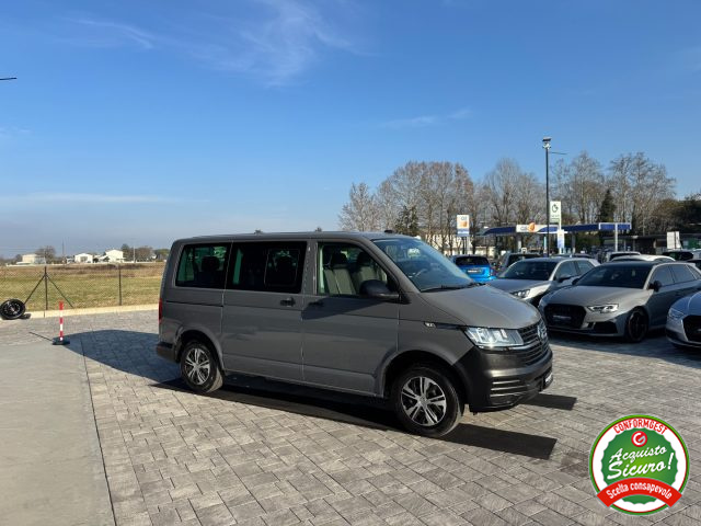 Volkswagen T6.1 2.0 TDI 110CV 9 POSTI + IVA ANCHE NEOPATENTATI, del 2023, 71.406 km, in vendita a Russi (RA)