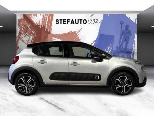 Citroen C3 III 2017 - 1.2 puretech Shine 82cv - foto 3 di 4