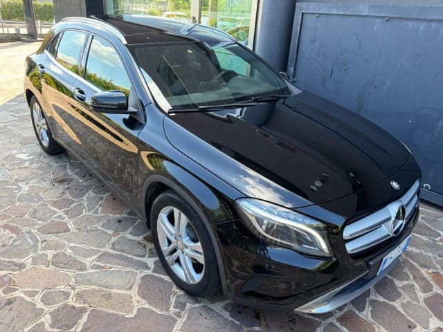 Mercedes-Benz GLA 200 d Automatic Sport 136cv, del 2017, 259.000 km, in vendita a Noventa Vicentina (VI)