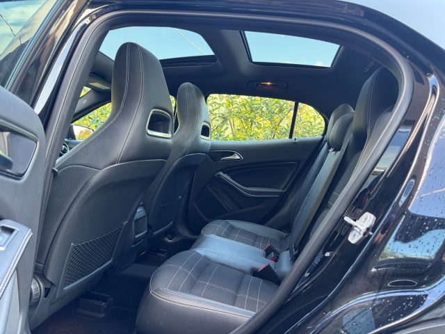 Mercedes-Benz GLA 200 d Automatic Sport 136cv - foto 4 di 12