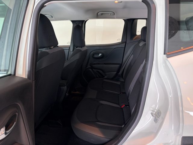 Jeep Renegade 4xe 1.3 T4 190CV PHEV AT6 LIMITED - foto 4 di 19