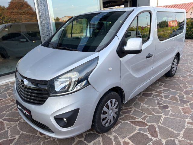Opel Vivaro PULMINO 9 POSTI 1.6 BiTURBO 120CV 6M., del 2015, 277.000 km, in vendita a Noventa Vicentina (VI)