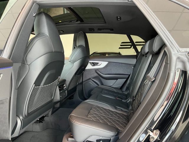 Audi Q8 TDI 286CV QUATTRO TIPTRONIC S-LINE IDENTITY BLACK - foto 4 di 4