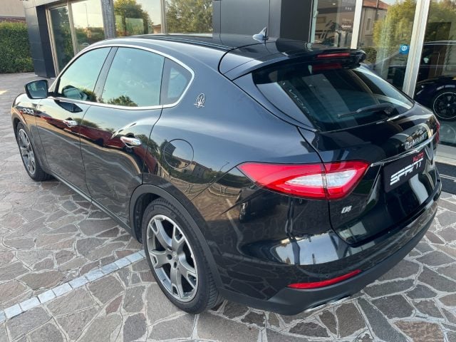 Maserati Levante V6 DIESEL AWD 250CV - foto 2 di 4