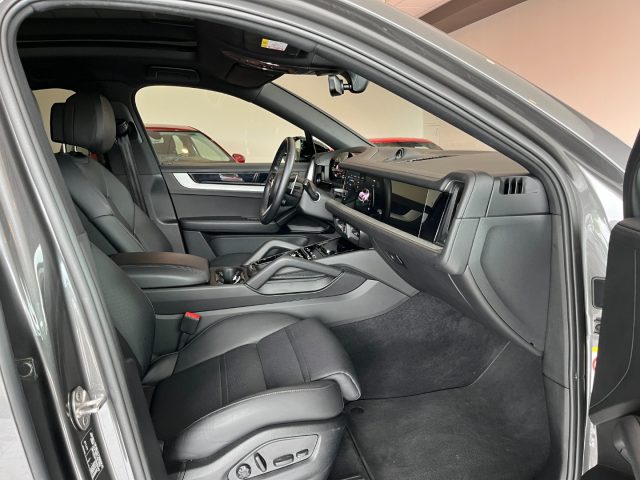 Porsche Cayenne Coup� 3.0 V6 E-Hybrid 470cv - foto 4 di 4