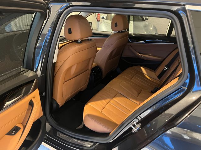 BMW 530 e xDrive Touring Business Plug-In - foto 3 di 4