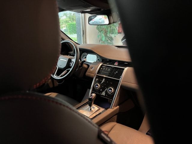 Land Rover Discovery Sport 2.0 TD4 163CV AWD AUTO R-DYNAMIC S BLACK PACK usato a NOVENTA VICENTINA