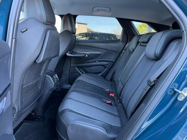 Peugeot 3008 HYBRID 225CV e-EAT8 ALLURE PLUG-IN - foto 4 di 4