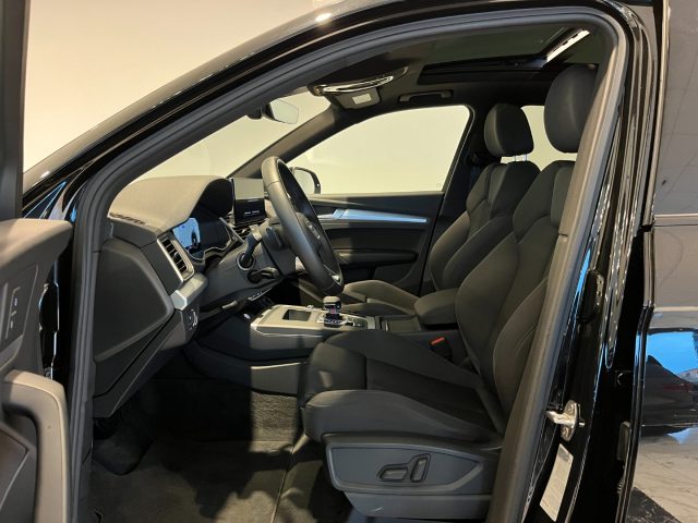 Audi Q5 SPORTBACK 40 TFSI QUATTRO S-TRONIC S-LINE BLACK - foto 3 di 4