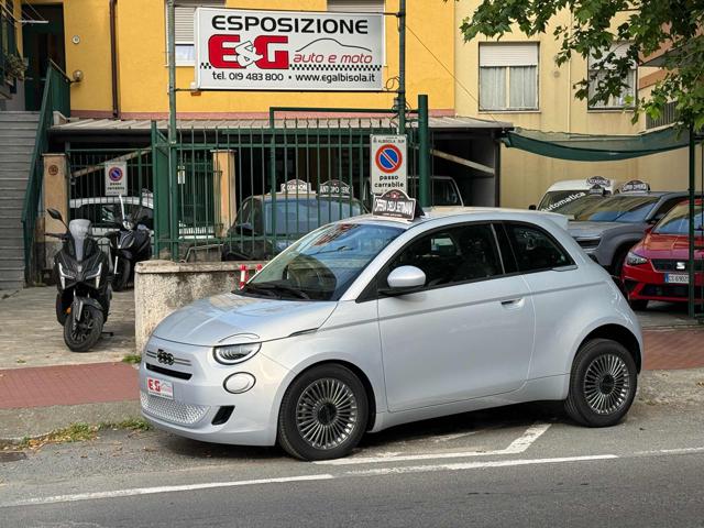 Fiat 500 Berlina Hybrid Torino nuovo a ALBISOLA SUPERIORE