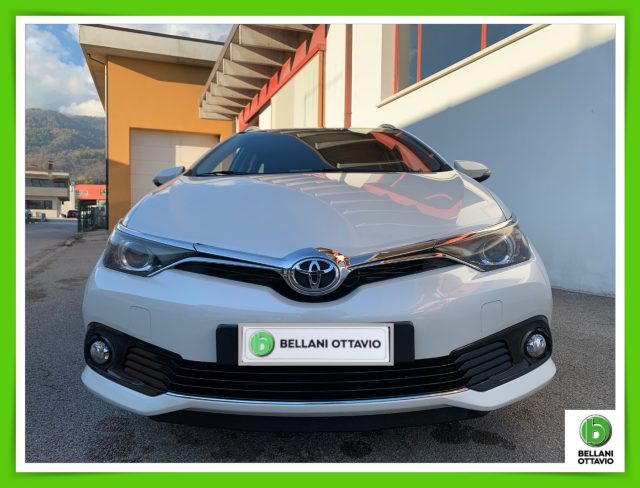 Toyota Auris Touring Sports 1.6 D-4D Lounge/TELECAMERA POSTERIORE - foto 2 di 4