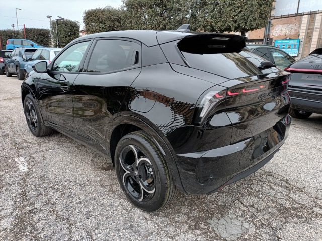 Alfa Romeo Junior 1200 HYBRID TI 145CV EDCT6 PACK TECHNO MATRIX - foto 4 di 4