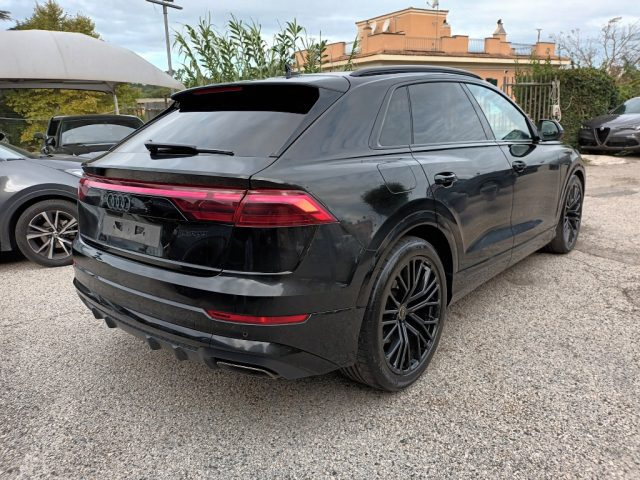 Audi Q8 SUV 50 TDI BLACKLINE 286 CV CLIM4ZONE PACK TOUR"22 - foto 4 di 4